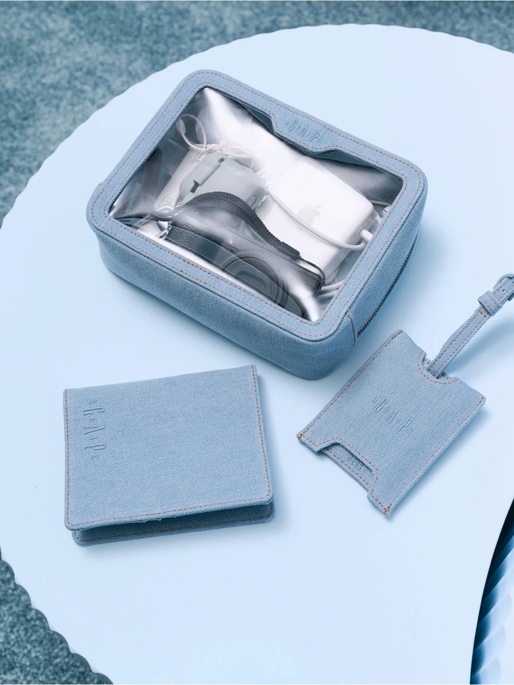 Gap x BÉIS The Passport & Luggage Tag Set in Denim Blue - Picture 3 of 8